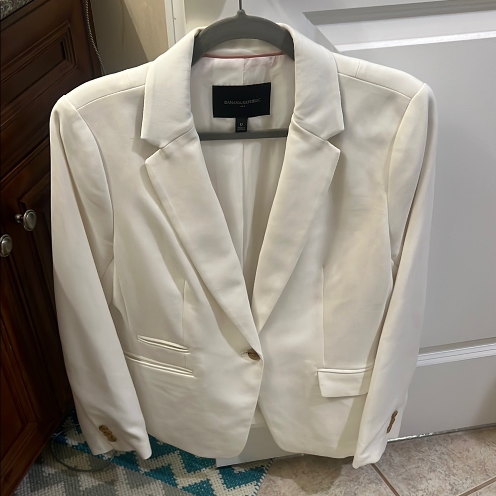 Banana Republic Ivory Blazer